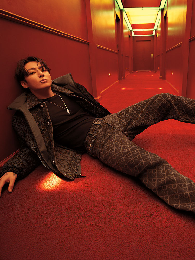 Calvin Klein featuring Jung Kook - Look Cool, Get Hot Getting hotter in laidback styles