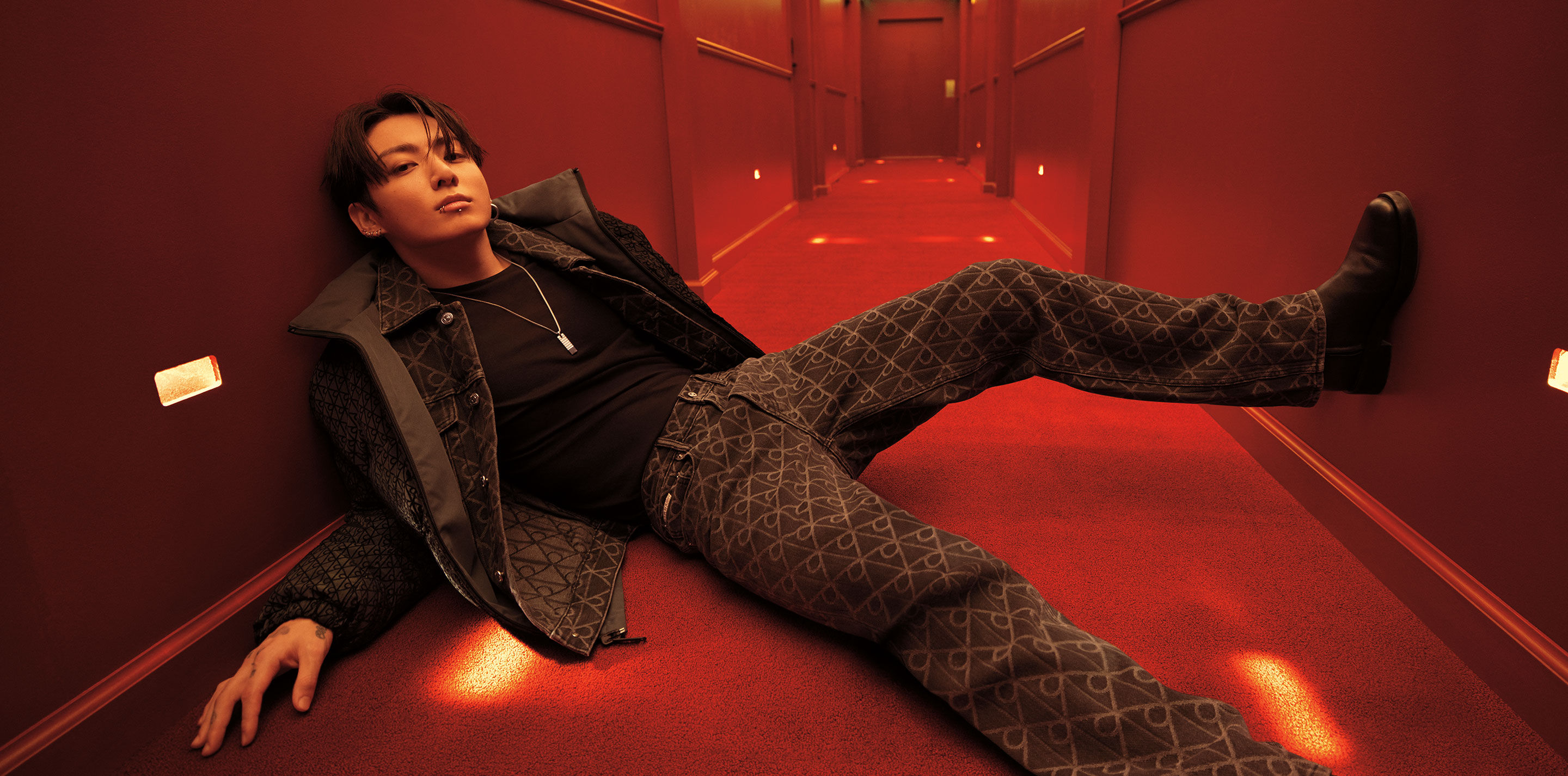 Calvin Klein featuring Jung Kook - Look Cool, Get Hot Getting hotter in laidback styles