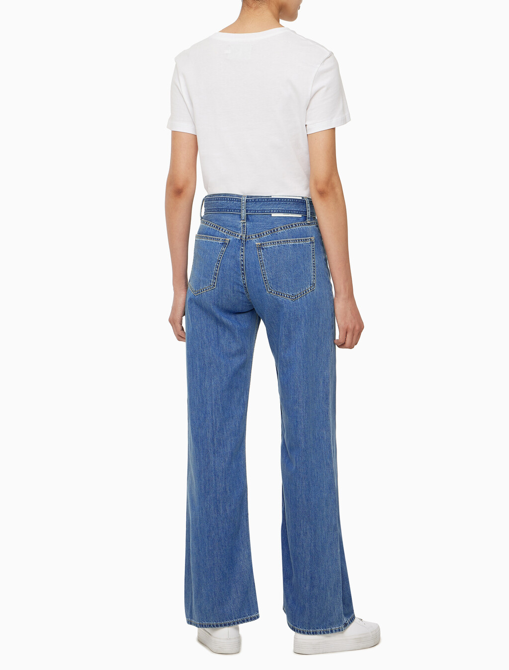 Buy 여성 하이라이즈 와이드핏 미드블루 데님 in color MID BLUE BACK EMBRO