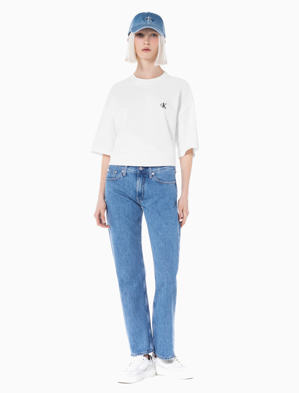 Buy 여성 로우라이즈 스트레이트핏 미드블루 데님 in color MID BLUE BACK EMBRO