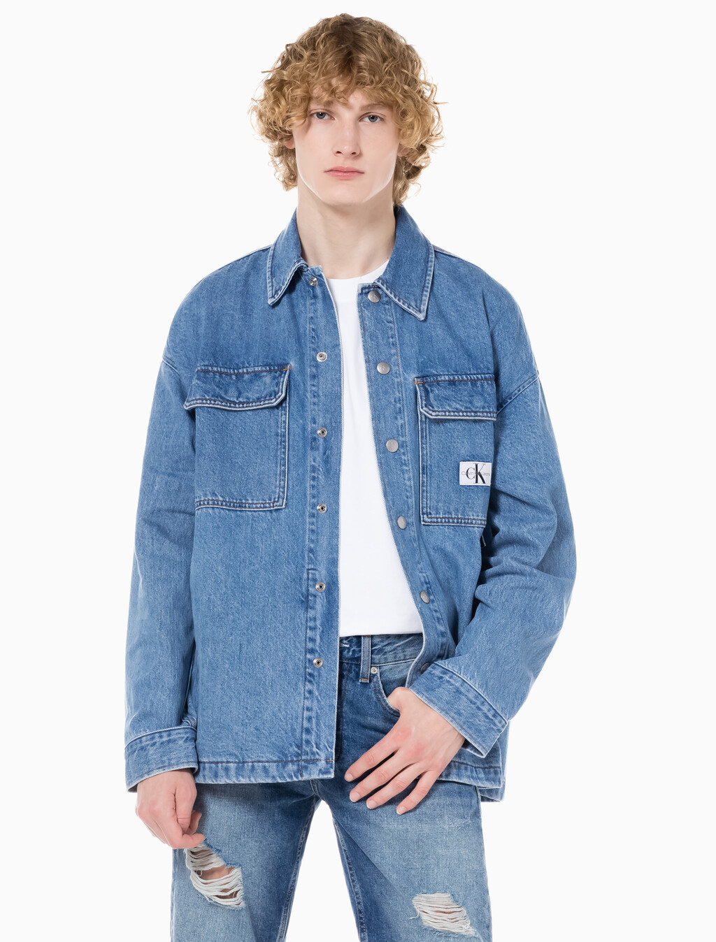 Buy 남성 박시 루즈핏 라이트블루 데님 셔츠 in color CHALKY BLUE