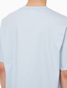 Buy 남성 릴렉스핏 CKJ 그래픽 반팔 티셔츠 in color LIGHT BLUE