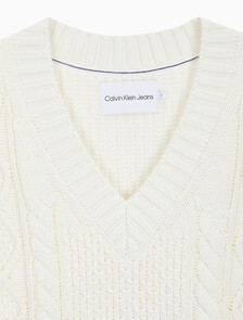 Buy 여성 바시티 케이블 베스트 in color WHITE