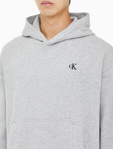 Buy 남성 아카이브 릴렉스핏 CK 스몰 로고 기모 후디 in color GREY HEATHER