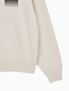 Buy 남성 릴렉스핏 멀티박스 그래픽 로고 후디 in color BLUR FLORAL_BLACK