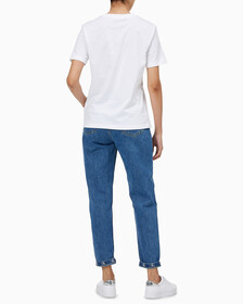 Buy 여성 스트레이트핏 모노그램로고 크루넥 반팔 티셔츠 in color BRIGHT WHITE