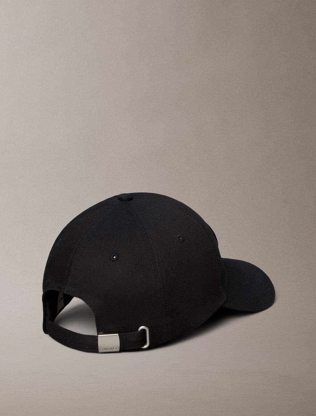 Buy 남녀공용 라지 레이어드 모노로고 볼캡 in color BLACK