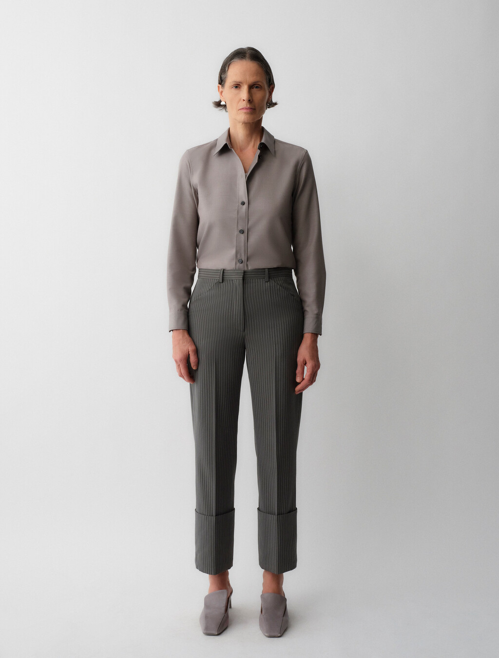 Buy EVA WOMENS TROUSERS in color CHARCOAL