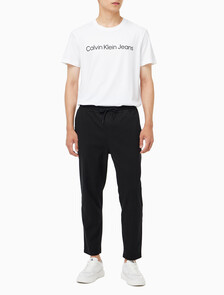 Buy 남성 슬림 드로우코드 치노 팬츠 in color CK BLACK