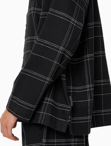 Buy 남성 플란넬 슬립 롱슬리브 탑 in color BLACK PLAID