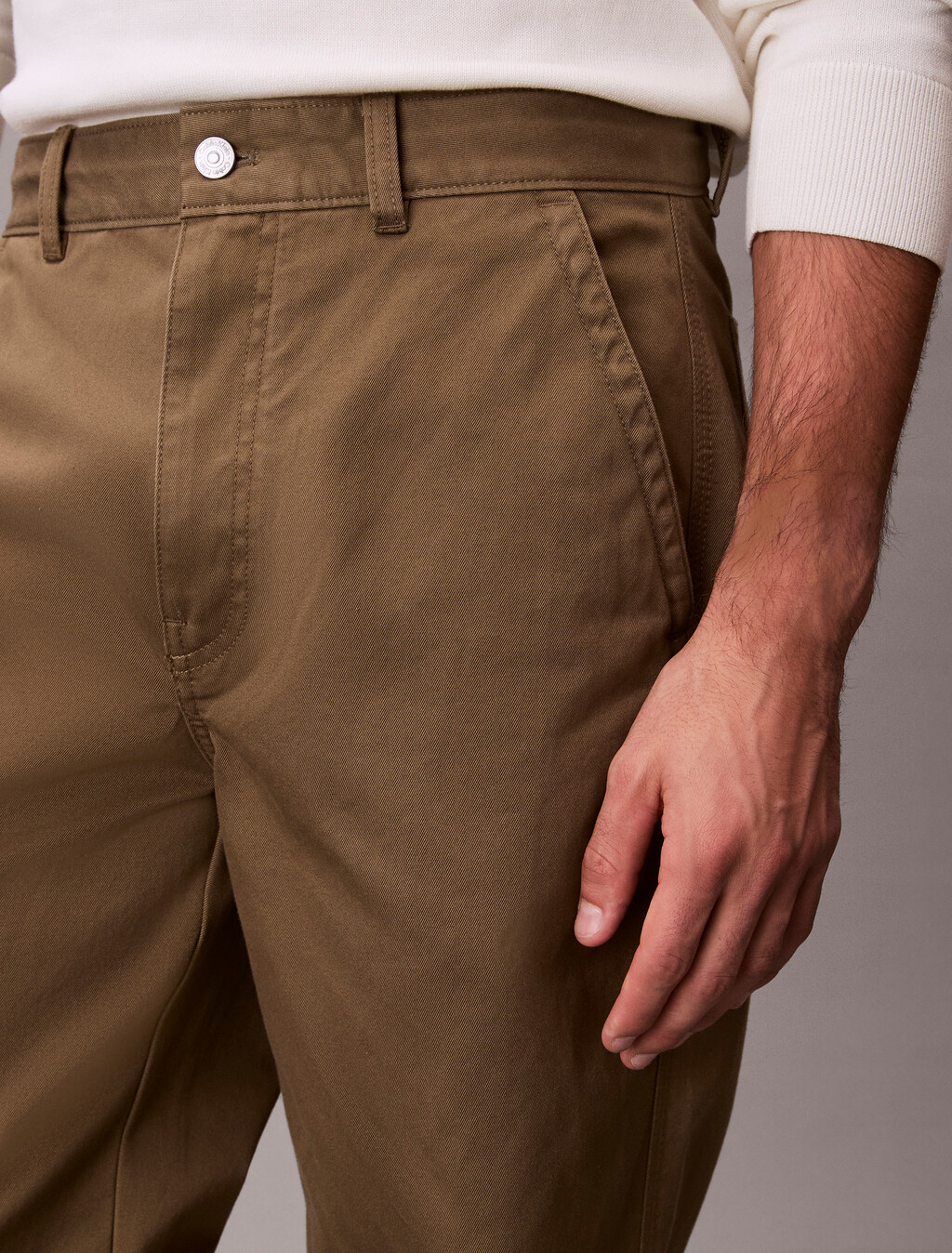 Buy 남성 90s 베기핏 치노팬츠 in color Brown