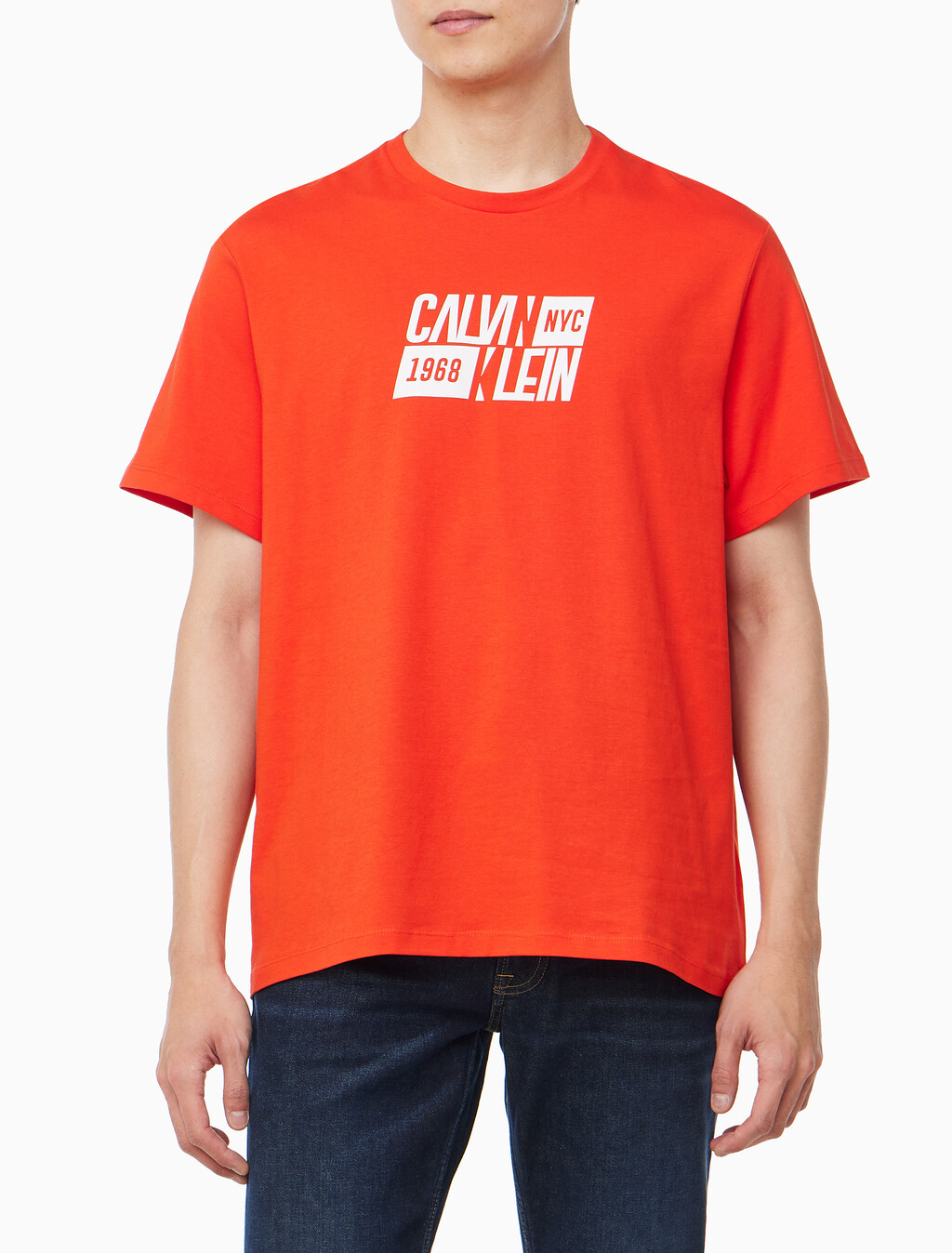 Buy 남성 레귤러핏 스포츠 로고 반팔 티셔츠 in color RED ALERT
