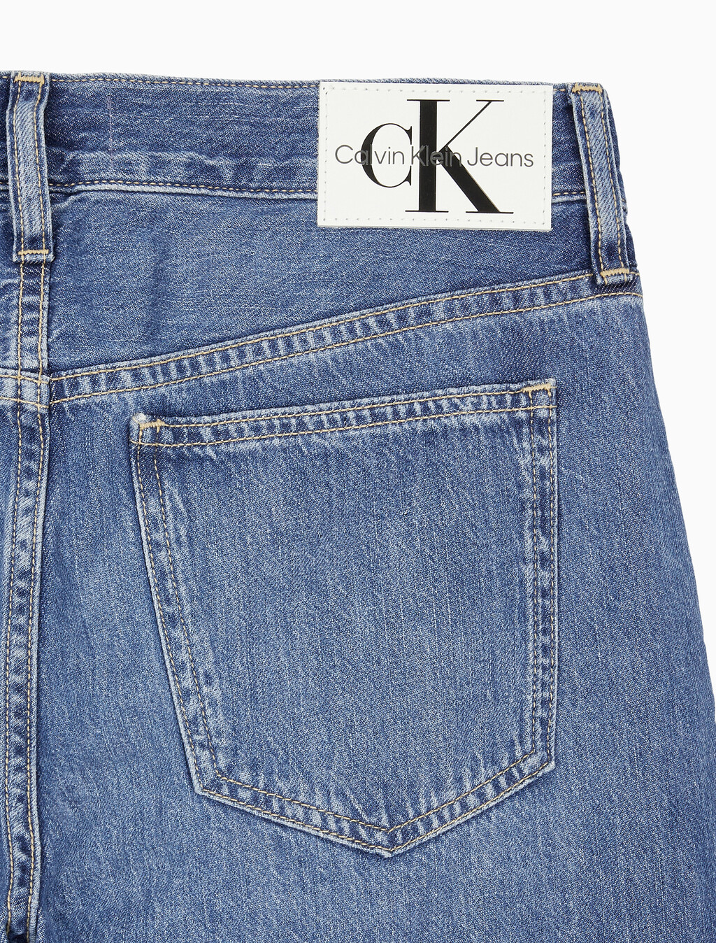 Buy 여성 로우라이즈 스트레이트핏 라이트블루 이탤리언 데님 in color CHALKY BLUE