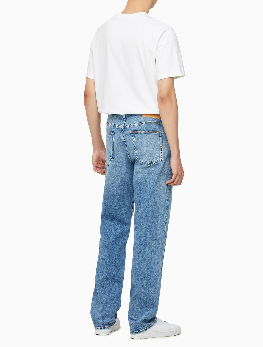 Buy 남성 90's 스트레이트핏 미드블루 이탈리안 데님 in color CHALKY BLUE