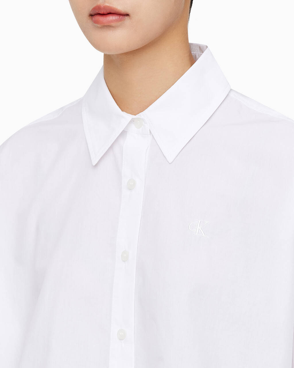Buy 여성 크롭 패션 셔츠 in color BRIGHT WHITE