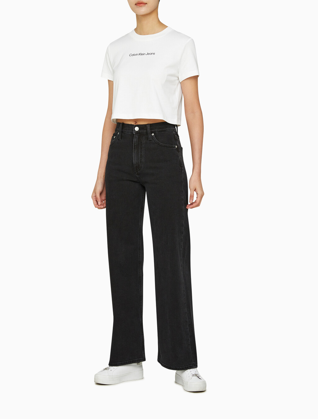 Buy 여성 하이라이즈 와이드핏 블랙 데님 in color WASHED BLACK LOGO LACE