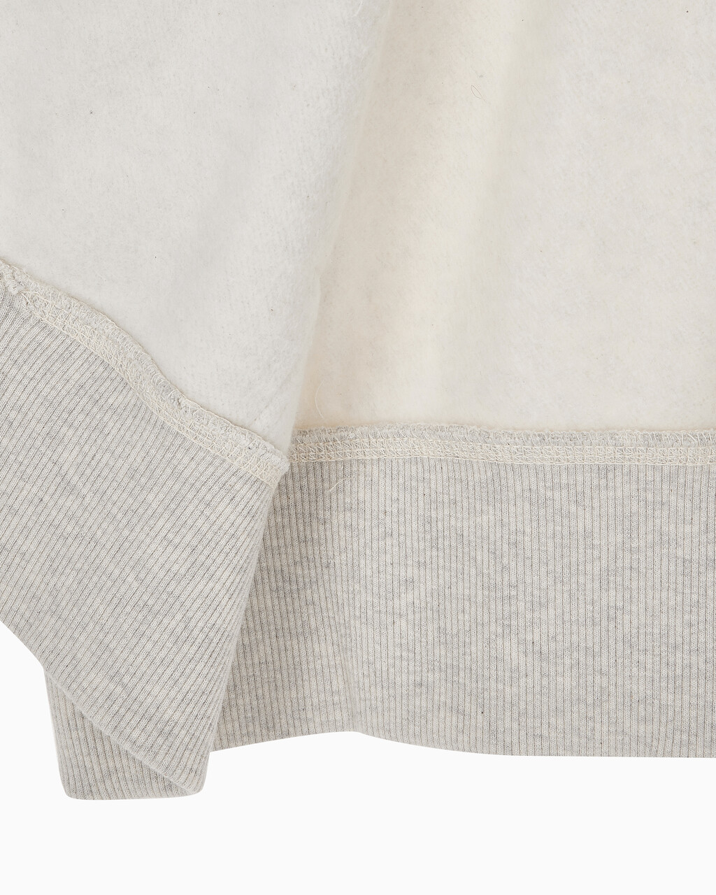Buy 여성 릴렉스핏 CK 스몰 로고 크롭 기모 후드 집업 in color VANILLA HEATHER