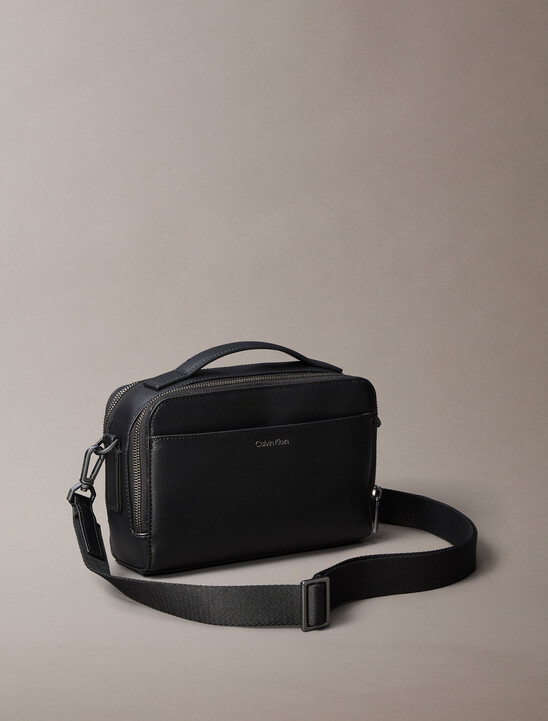 남성 하드웨어 엠블럼 카메라 백