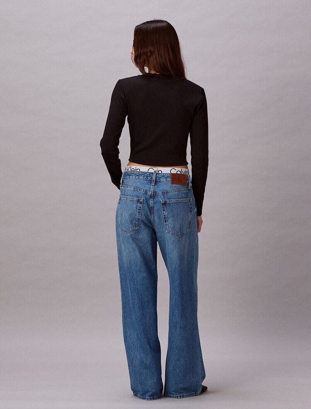 Buy 여성 로우라이즈 배기핏 블루 데님 in color Blue