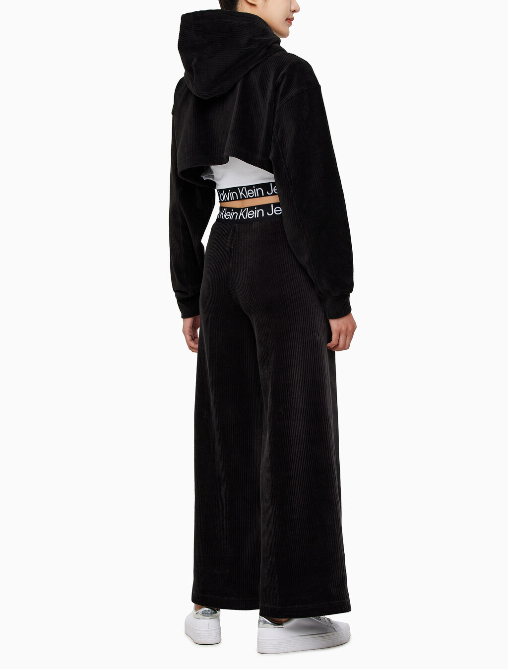 Buy 여성 벨벳 와이드레그 팬츠 in color CK BLACK
