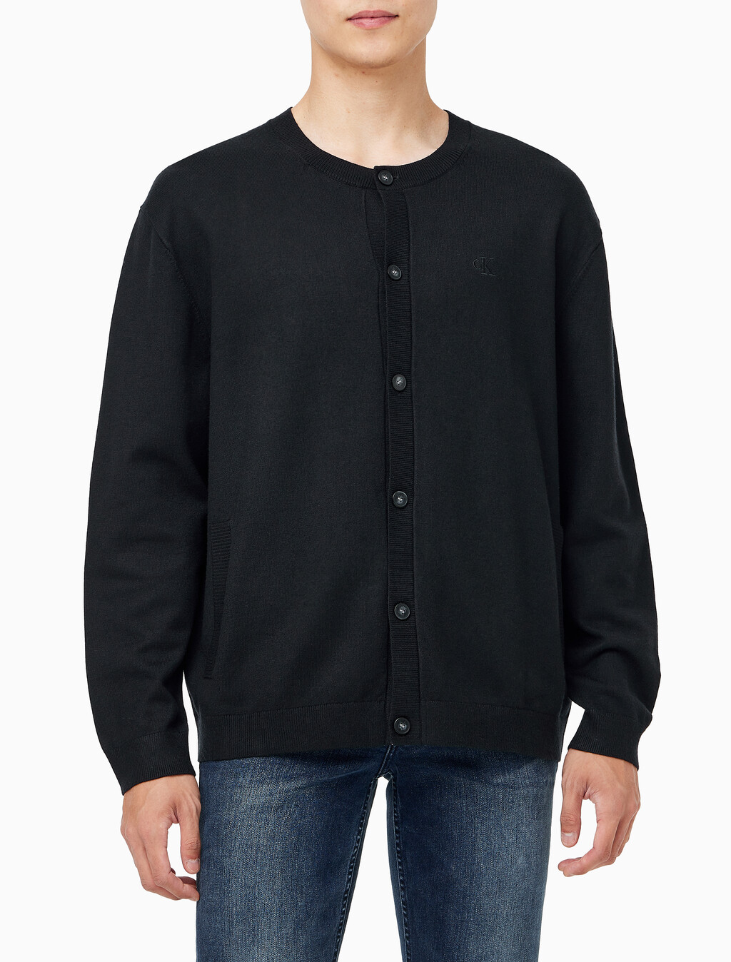 Buy 남성 릴렉스핏 크루넥 스웨터 가디건 in color CK BLACK