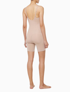 Buy 여성 세큐어 스컬프트 심리스 바디 브리퍼 in color CEDAR