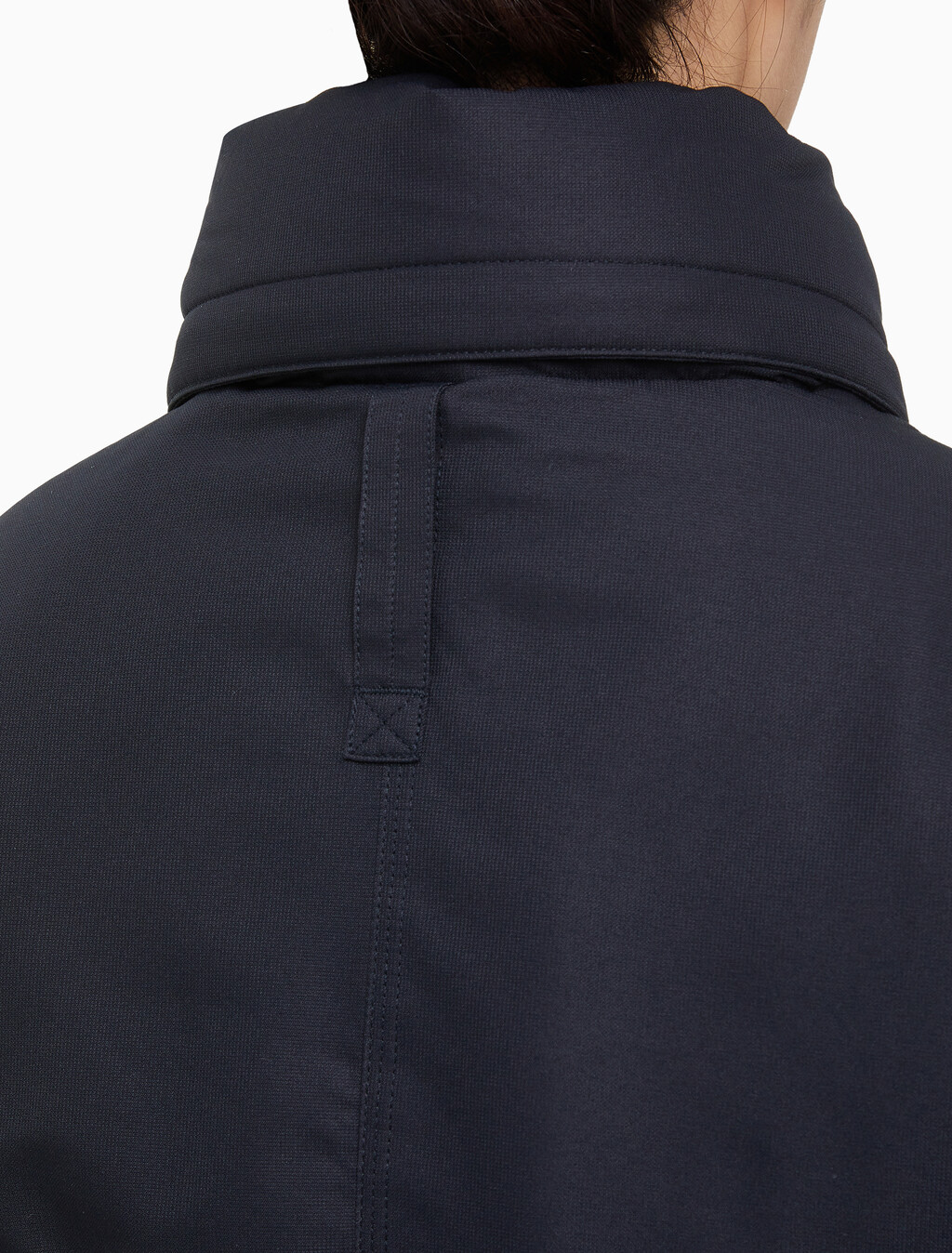 Buy 여성 크롭 패디드 재킷 in color BLACK