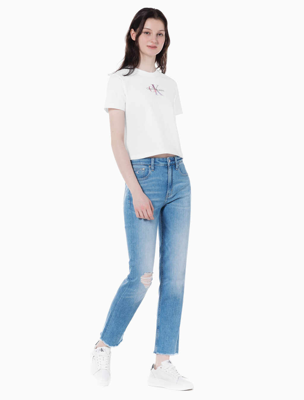 Buy 여성 하이라이즈 슬림 스트레이트핏 라이트블루 이탈리안 데님 in color CHALKY BLUE