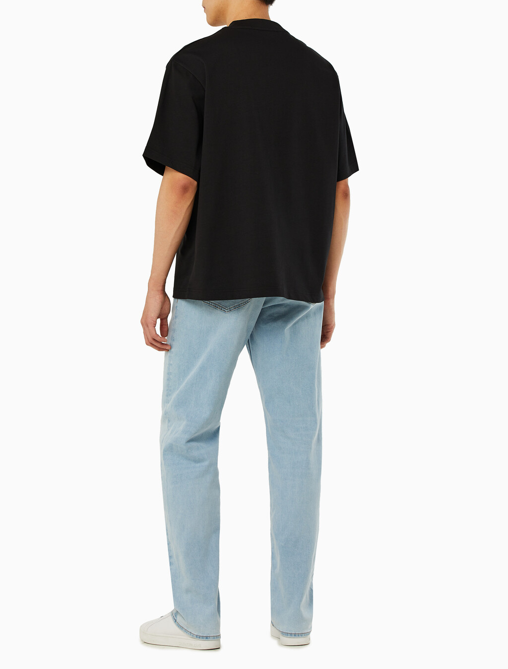 Buy 남성 릴렉스핏 스몰 로고 반팔 티셔츠 in color CK BLACK