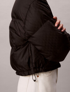 Buy 여성 AOP 로고 자카드 다운 자켓 in color BLACK