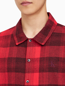 Buy 남성 CK 퓨어 플란넬 롱슬리브 셔츠 in color RED BLACK FLANNEL