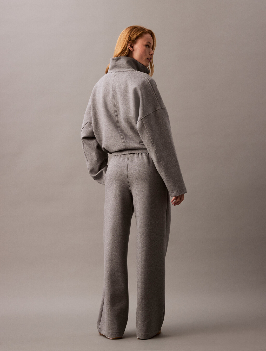 Buy 여성 스페이서 와이드레그 트랙 팬츠 in color MEDIUM GREY HEATHER
