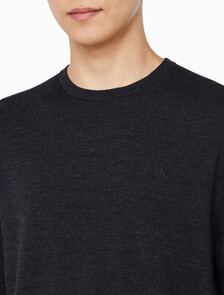 Buy 남성 메리노 울 크루넥 스웨터 in color CHARCOAL HEATHER