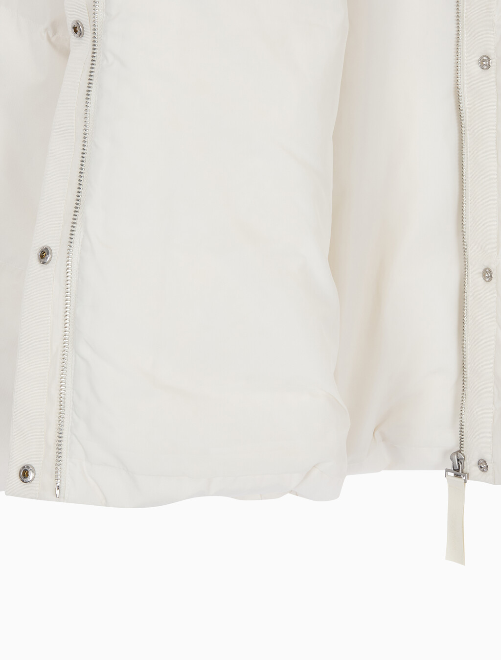 Buy 여성 숏랭스 스탠드 카라 푸퍼 다운 재킷 in color WHITE