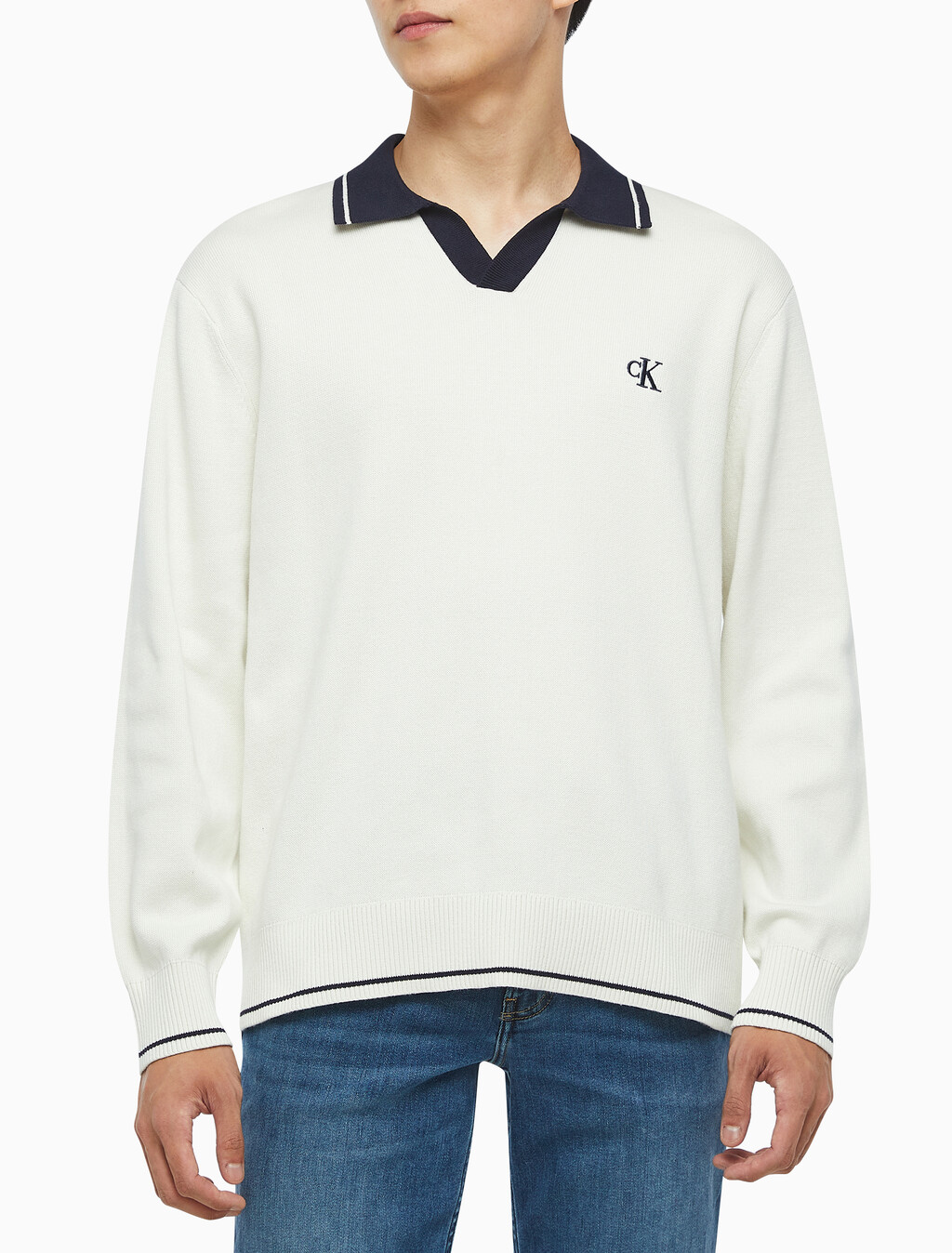 Buy 남성 오버사이즈 럭비카라 스웨터 in color WHITE