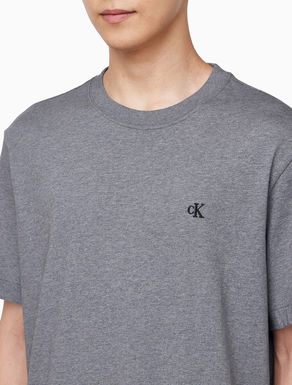 Buy 남성 이지핏 아카이브 로고 반팔 티셔츠 in color MEDIUM GREY HEATHER