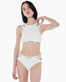 Buy 여성 모던 코튼 디컨스트럭티드 라인드 브라렛 in color WHITE