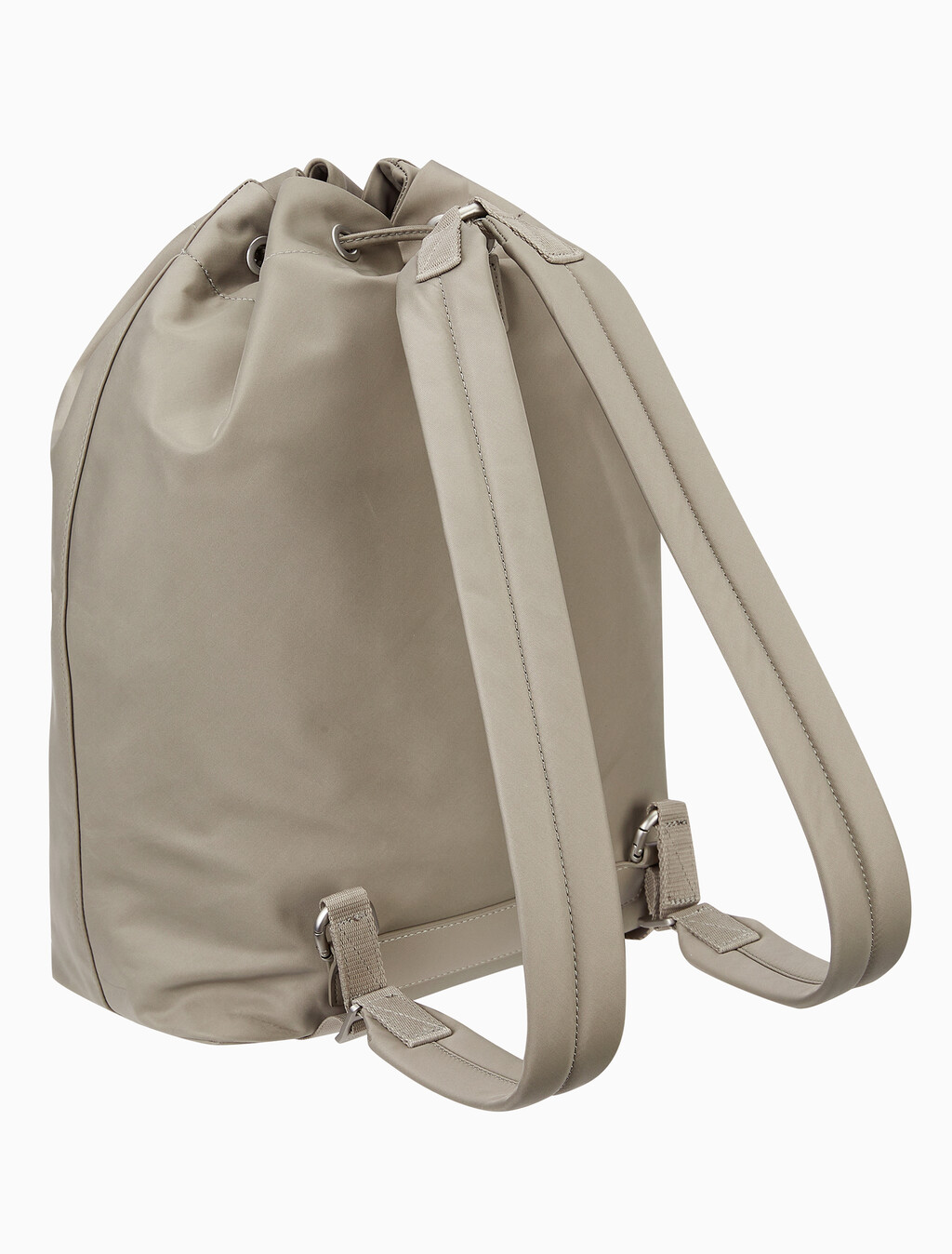 Buy 남성 슬릭 나일론 드로우 스트링 백팩 in color Desert Taupe