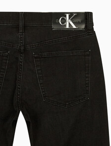 Buy 남성 37.5 기능성 레귤러 블랙 데님 쇼츠 in color WASHED BLACK LOGO LACE