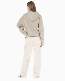 Buy 여성 테이퍼드핏 린스 데님 in color CREAM