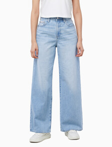 Buy 여성 와이드레그 에코 데님 in color Light Blue