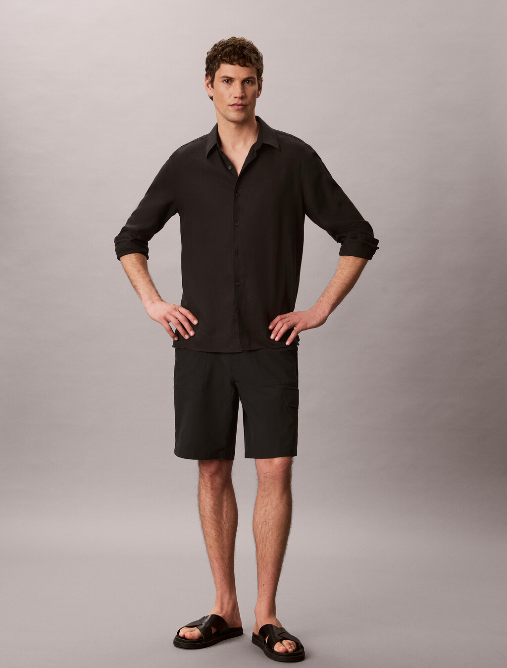 Buy 테크 나일론 릴렉스 유틸리티 쇼츠 in color BLACK