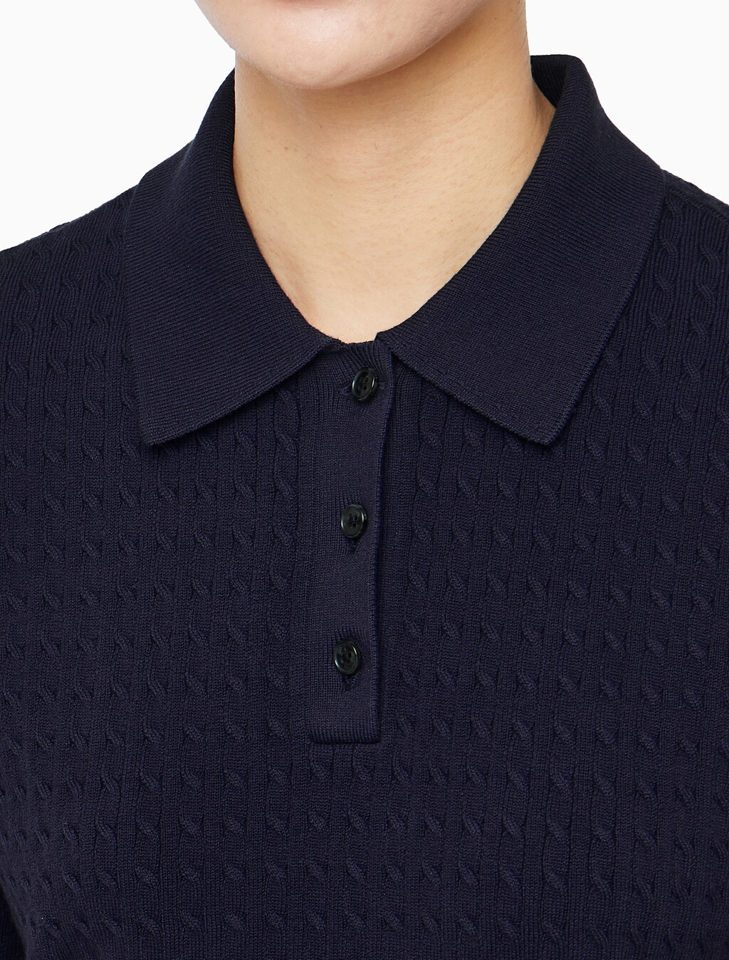 Buy 여성 우븐라벨 크롭드 케이블 스웨터 in color Evening Blue