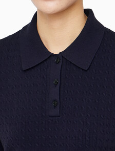 Buy 여성 우븐라벨 크롭드 케이블 스웨터 in color Evening Blue