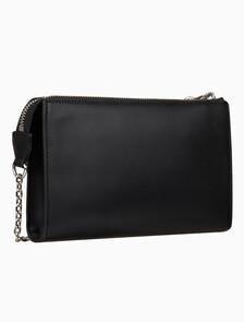 Buy 여성 엘러멘털 체인 파우치 토트백 in color BLACK BEAUTY
