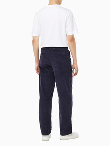 Buy 남성 코듀로이 플리티드 하프 엘라스틱 팬츠 in color Navy