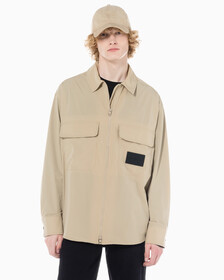 Buy 남성 오버사이즈핏 프리미엄 에센셜 집업 셔츠 in color TRAVERTINE