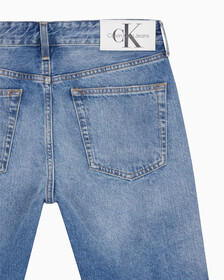 Buy 남성 레귤러핏 디스트로이드 라이트블루 데님 쇼츠 in color 028A CHALKY BLU