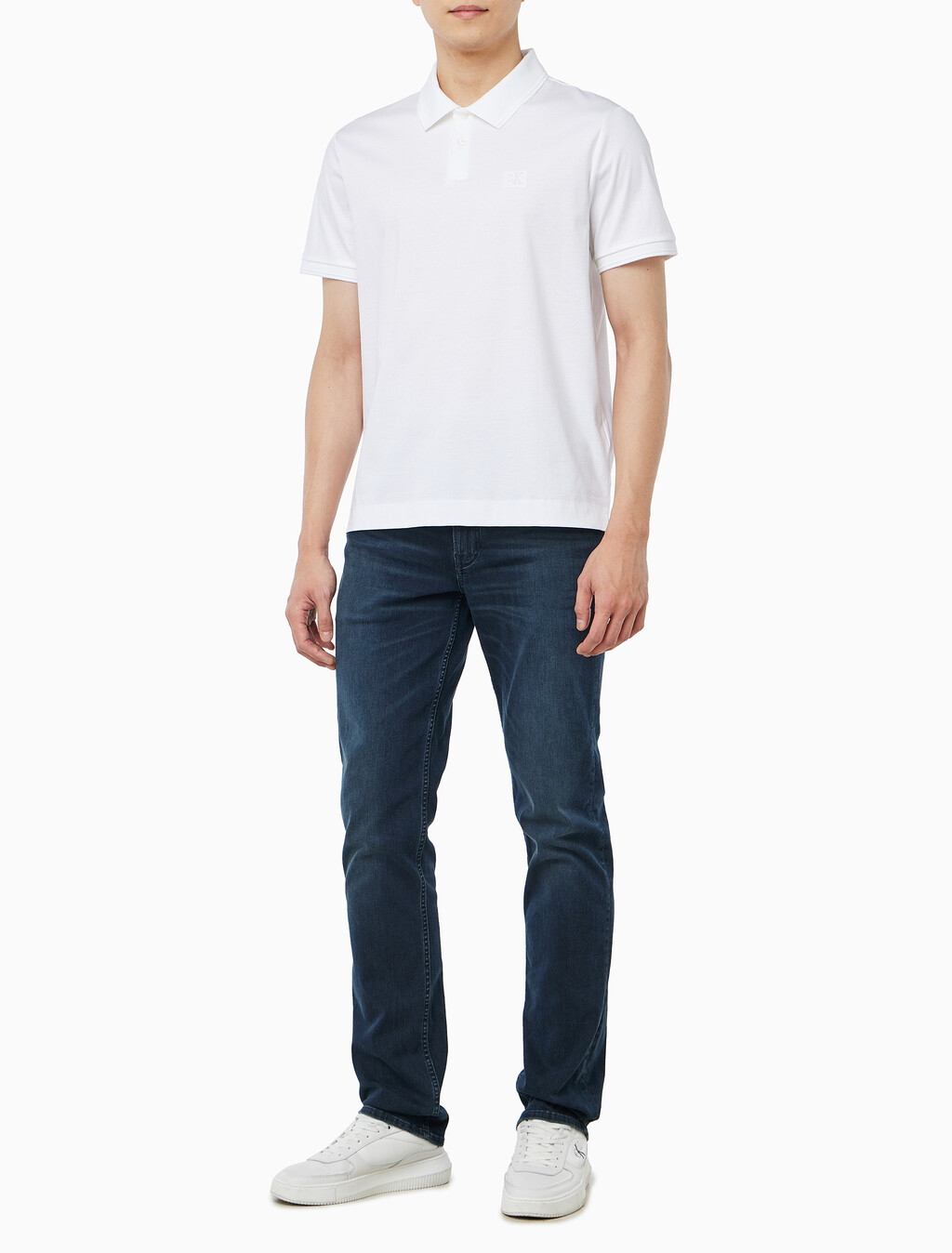 Buy 클래식 인터록 폴로 티 in color BRIGHT WHITE