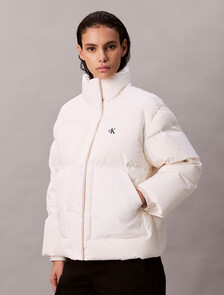 Buy 여성 숏 렝스 스탠드 카라 푸퍼 in color Ivory